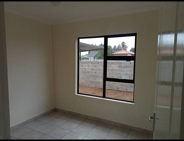 2 BEDROOM HOUSE FOR SALE IN RIVERSDALE